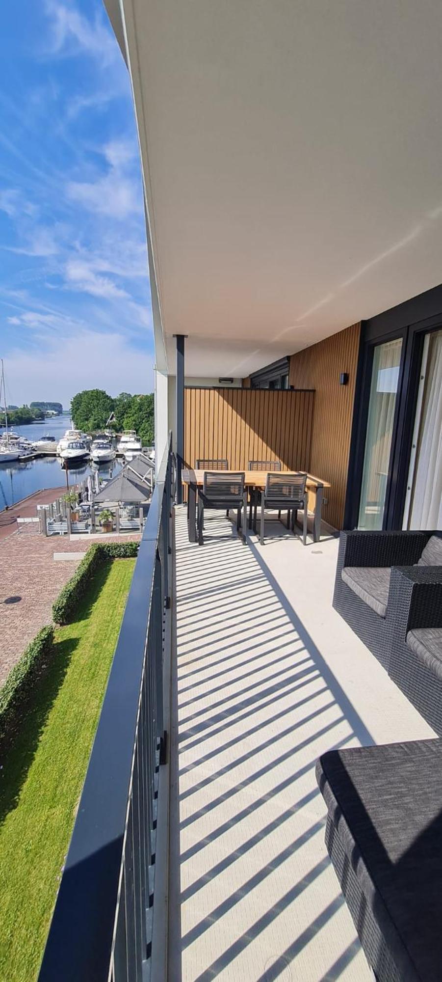 Luxe 4 Persoons Appartement In Residence Marina Kamperland 2C Dış mekan fotoğraf